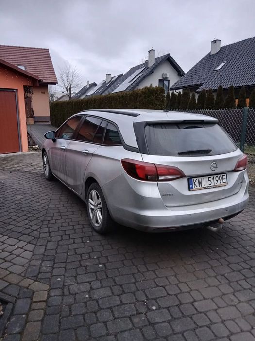 Opel Astra Opel Astra z 2 ręki -bardzo duży bagażnik , hak