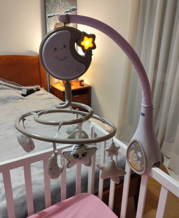 Móbile Chicco para berço de bebê