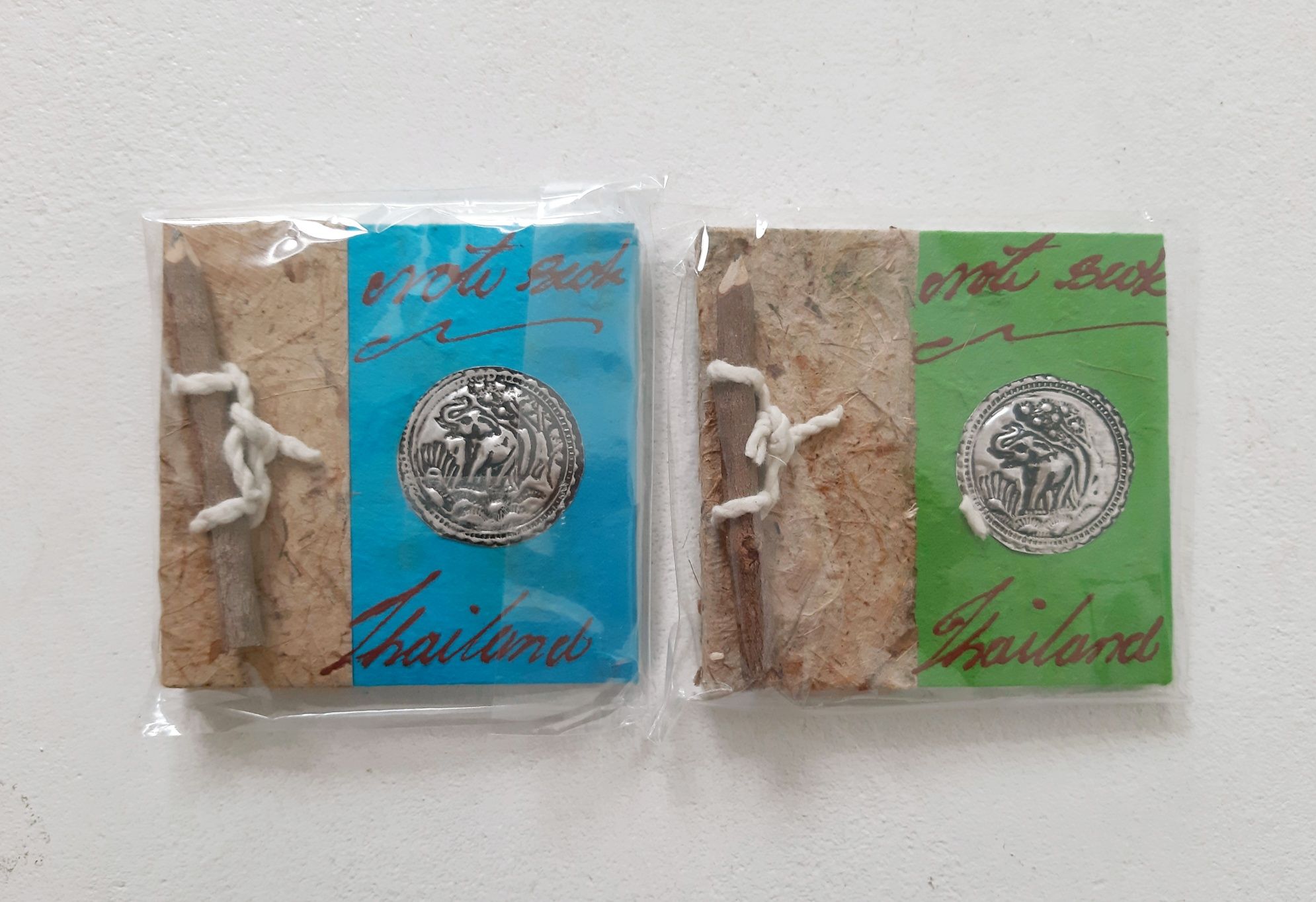 2 małe ręcznie wykonane notesiki z Tajlandii tajskie Nowe
