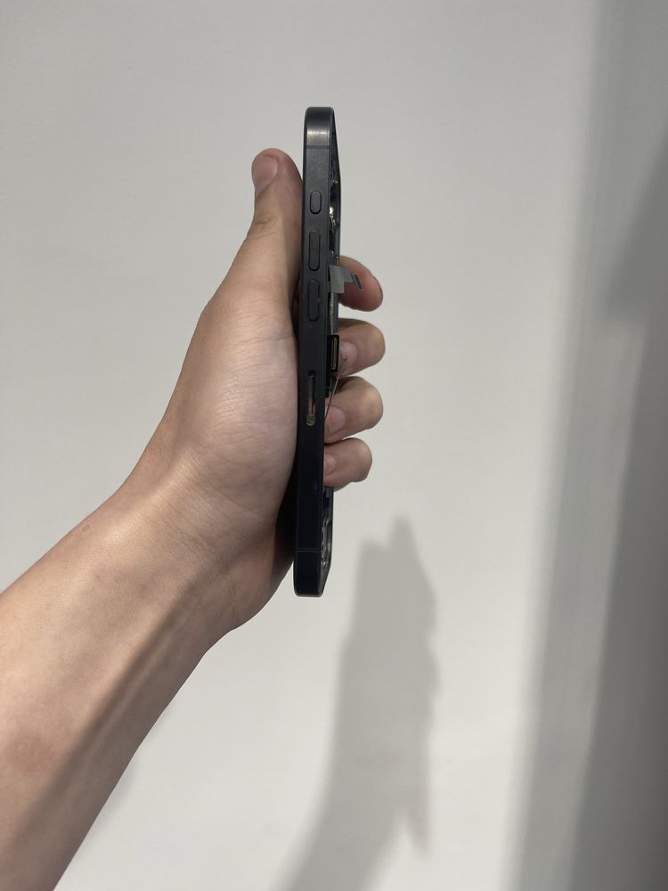 Оригінальний корпус для iPhone 15 Pro Black Titanium