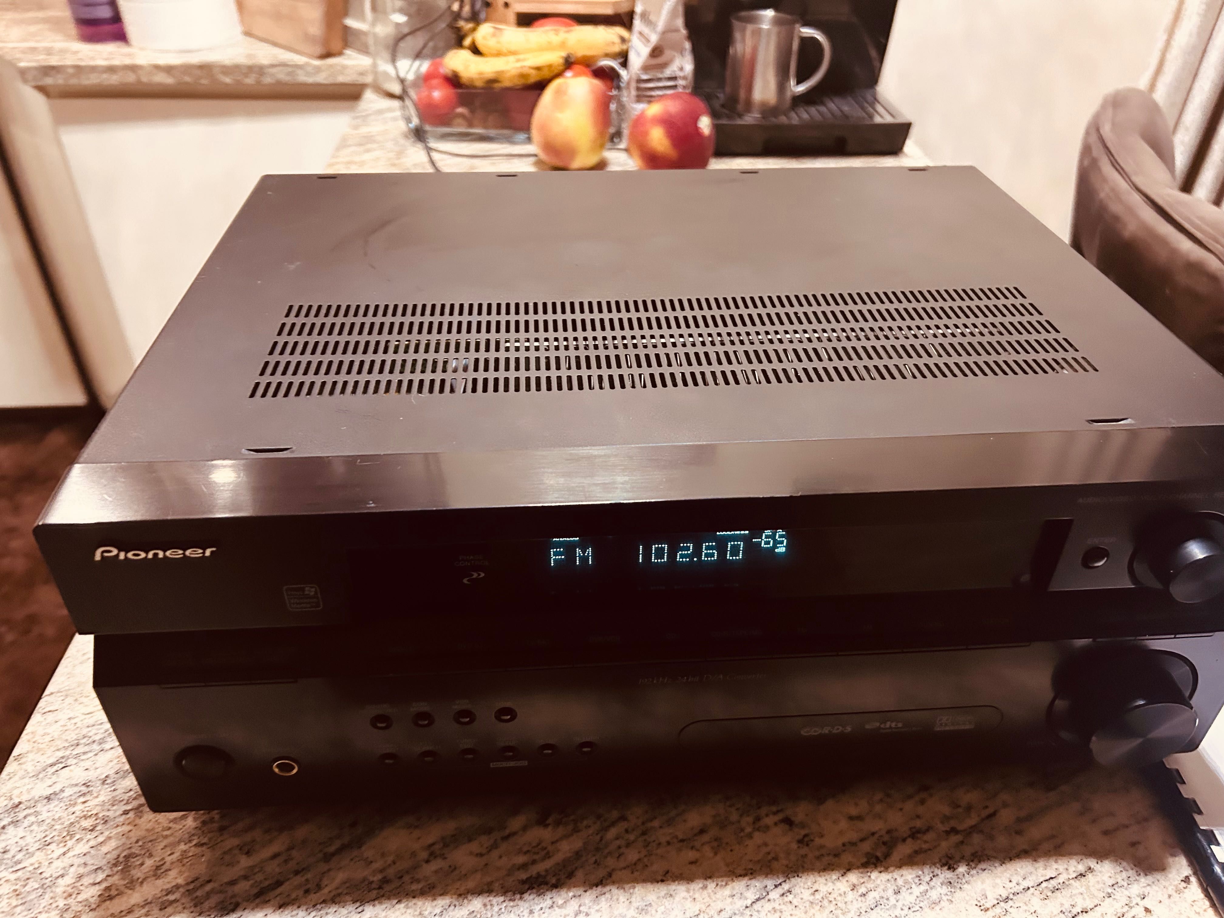 Pioneer vsx417, Amplituner