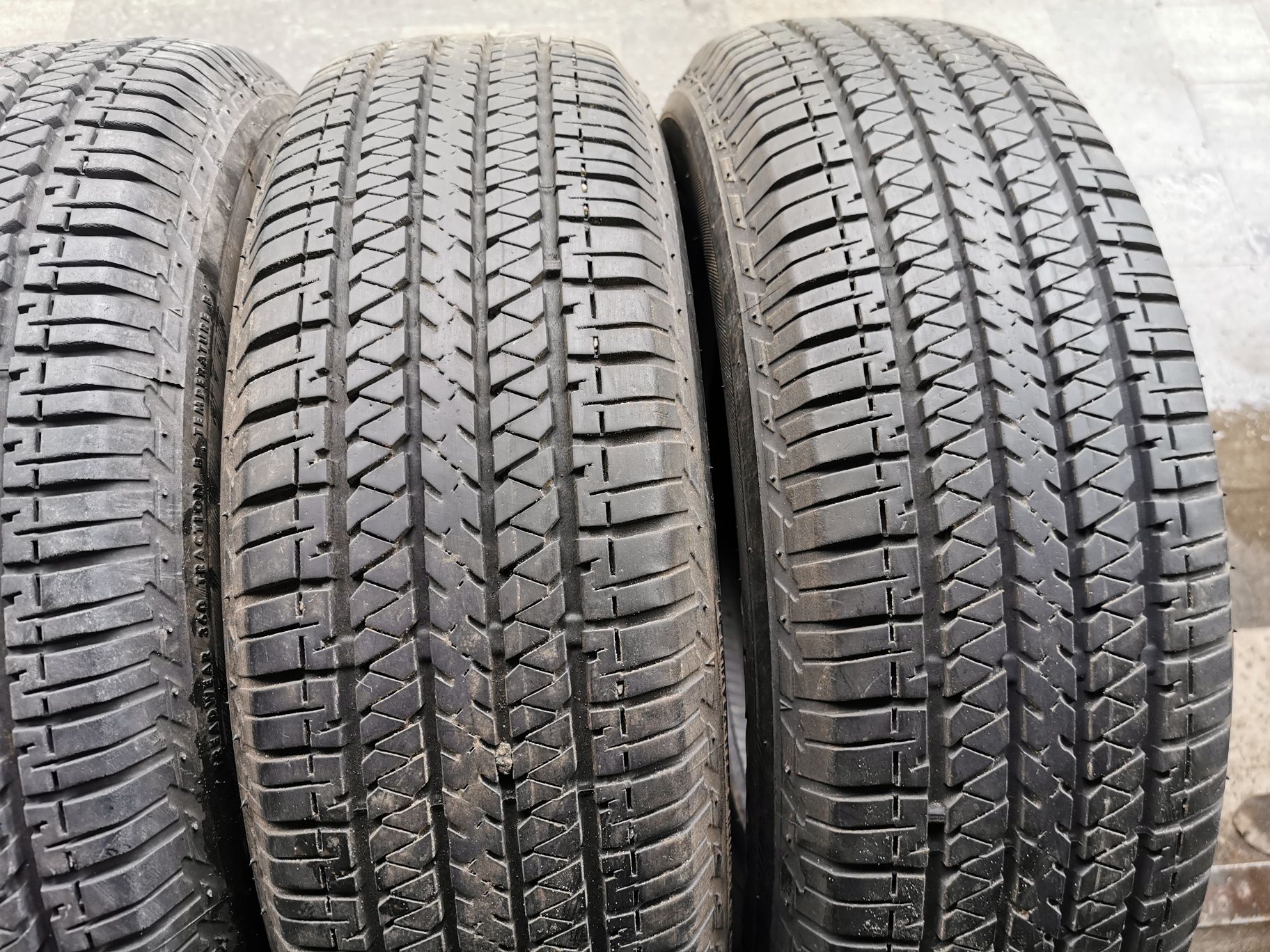 Шины 205/70 R15 Bridgestone Dueler