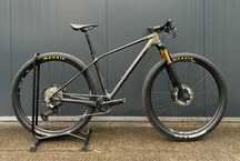 Rower Orbea Alma M-Pro Carbon Gold 29 2021 | Rozm. M | FOX Kashima |