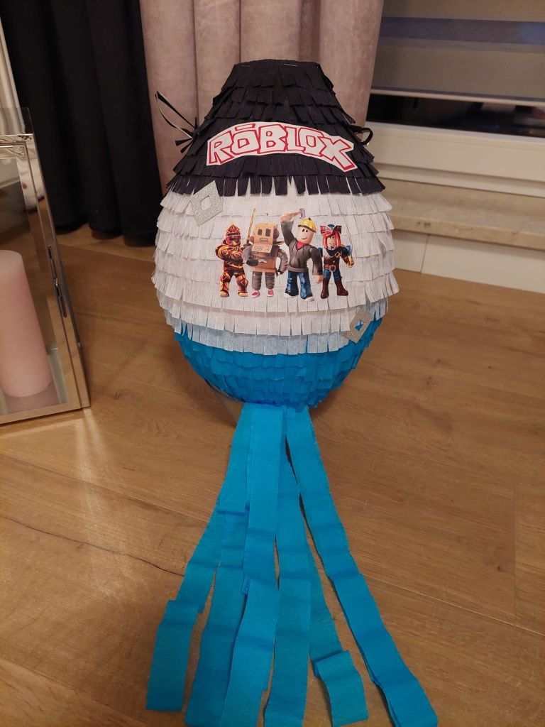 Piniata Roblox niebieska