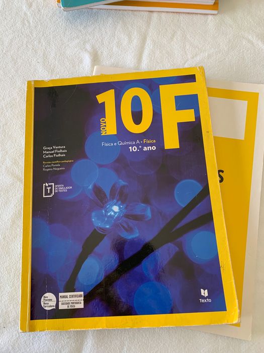 Manuais Biologia e Geologia/ Física Química  10 e 11 ano