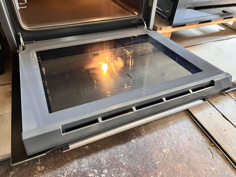 Духовка Bosch (Німеччина)