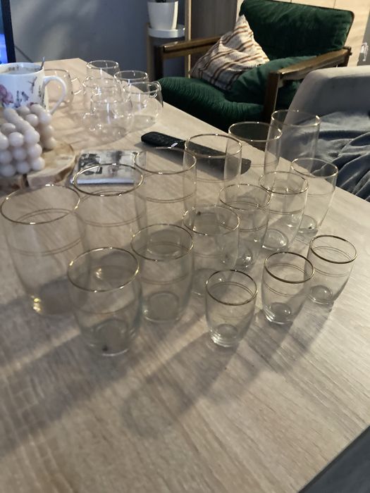 Zestaw szkalanek literatek kieliszki pozłacane paski  prl