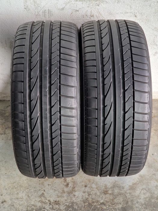 2 Pneus BRIDGESTONE Semi Novos 215/40R17
