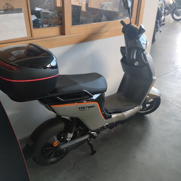 Scooter elétrica Azores x1