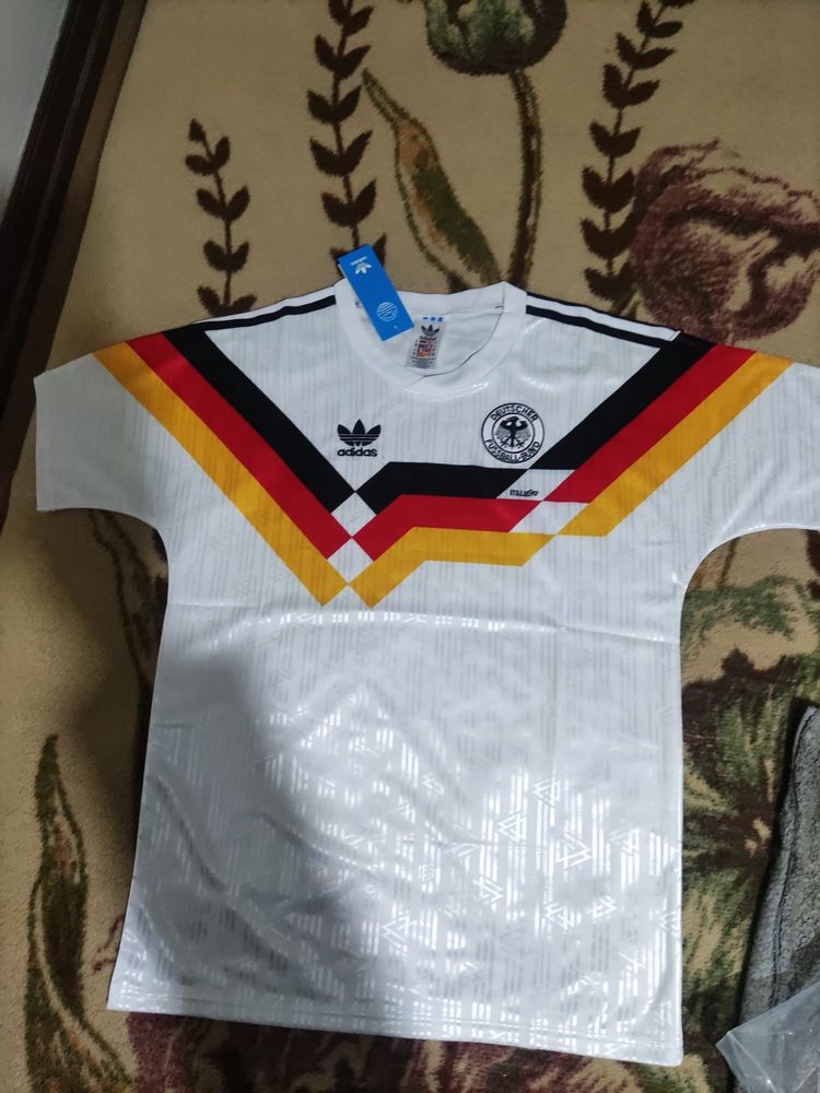 Equipamento Toni Kroos 2024 ADIDAS + Camisola sem nome originais