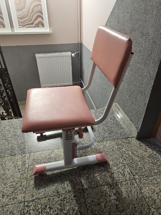 Krzesło do biurka dla dziewczynki