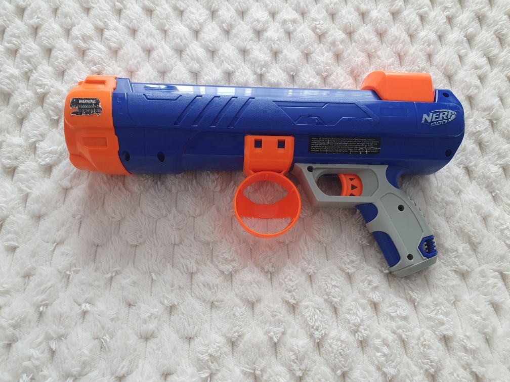 Wyrzutnia Nerf do piłek dla psa