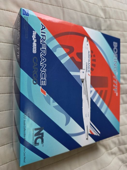 Model samolotu Airfrance Cargo B777F NG 1:400