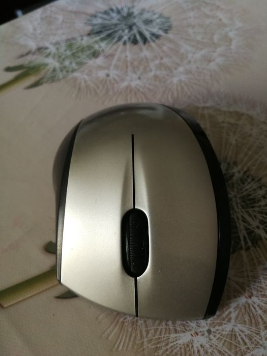 Комп'ютерна миша бездротова.