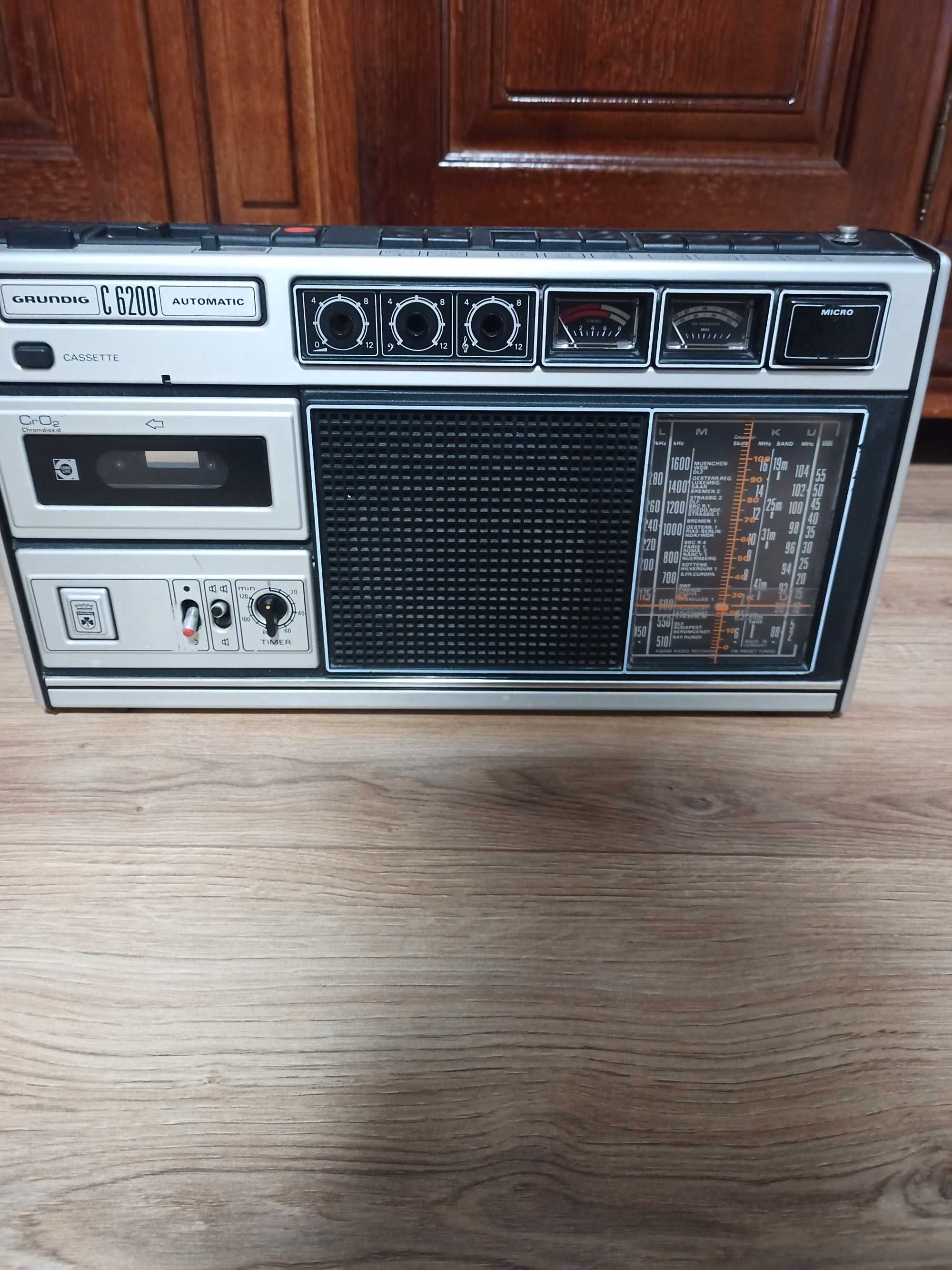 Radiomagnetofon Grundig