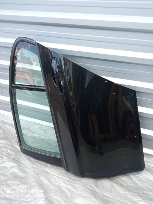 BMW F30  DRZWI LEWE TYŁ 668 SCHWARZ 2