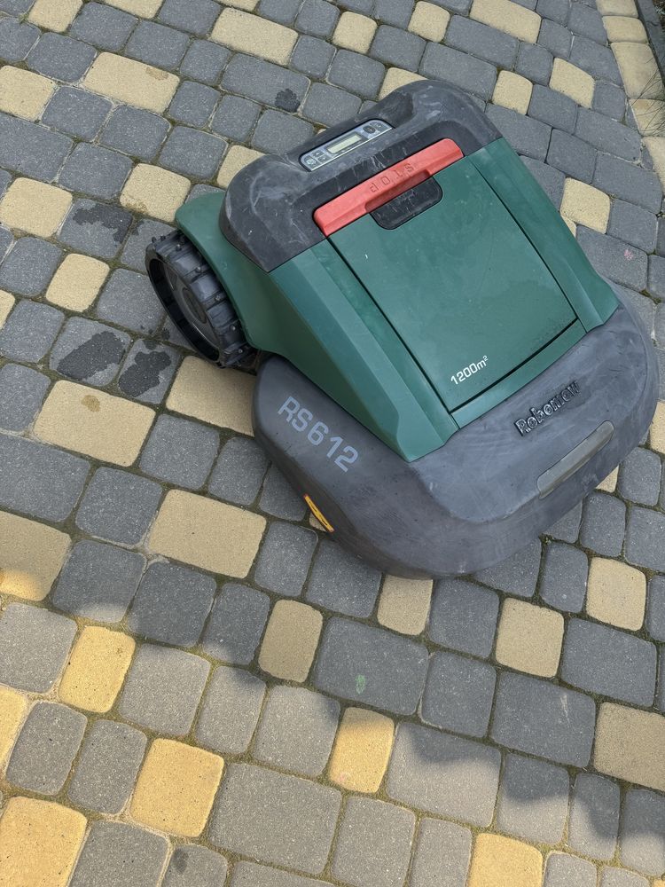 Газонокосарка-робот Robomow RS 612