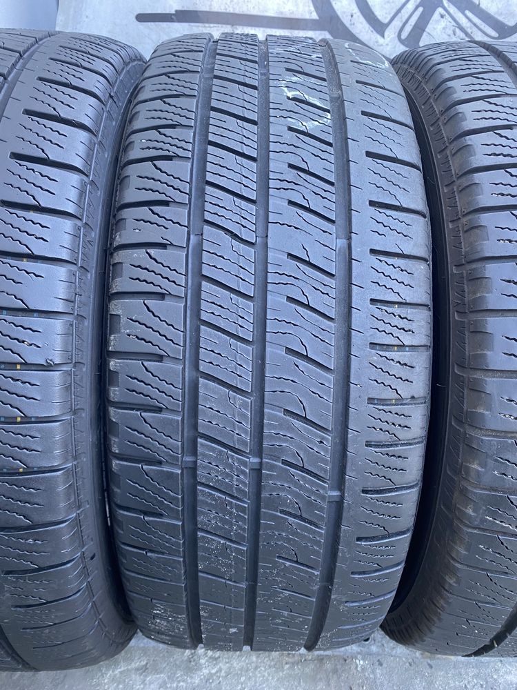 225/55r17 c Goodyear Cargo Vector