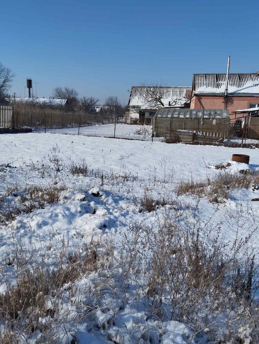 Продам дом в центре п Андреевка Балаклейского района