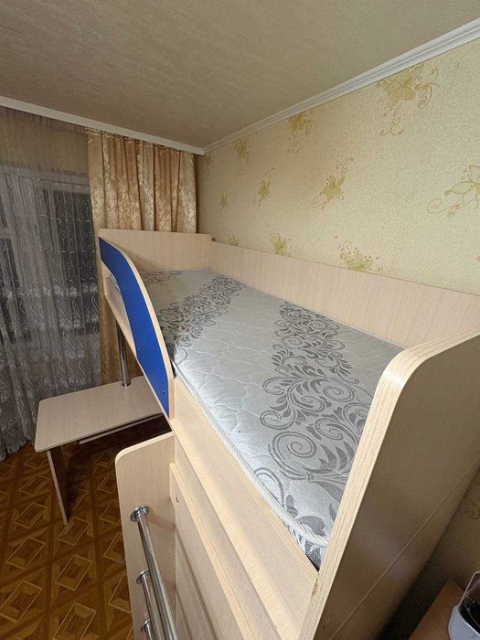 Дитяче ліжко-горище