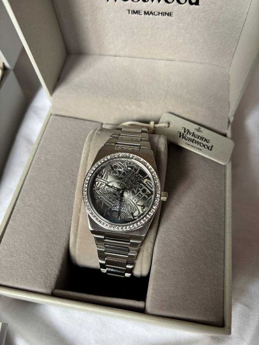Vivienne Westwood Годинник