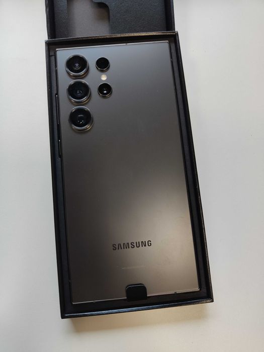 Telefon Samsung Galaxy S24 ULTRA 12GB/512GB Czarny - SKLEP ! GWARANCJA