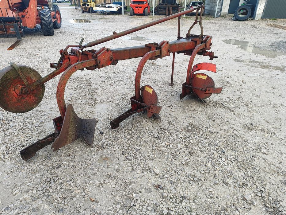 Pług zagonowy 3 skibowy Krone