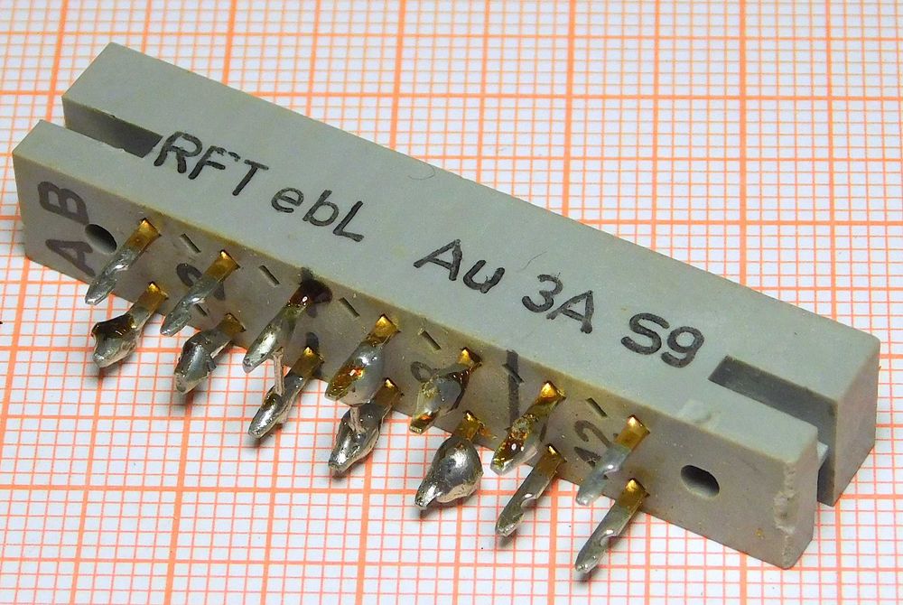 Złącze ebL Au 3A C9 odbiornika EKD 300 pozłacane [24]S9 - cena 2 szt