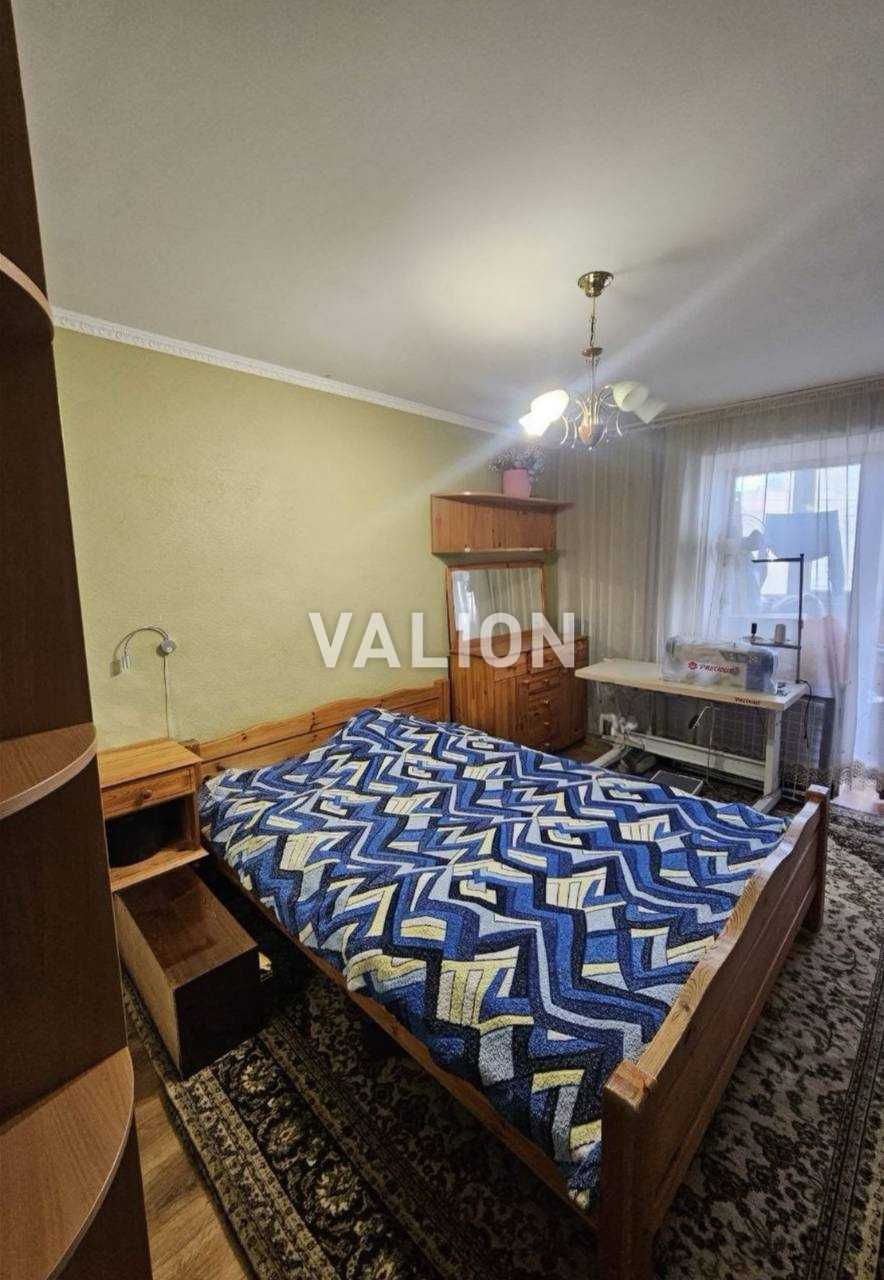 Продаж 3к квартири, ремонт, вул. Драгоманова 44а, метро Позняки