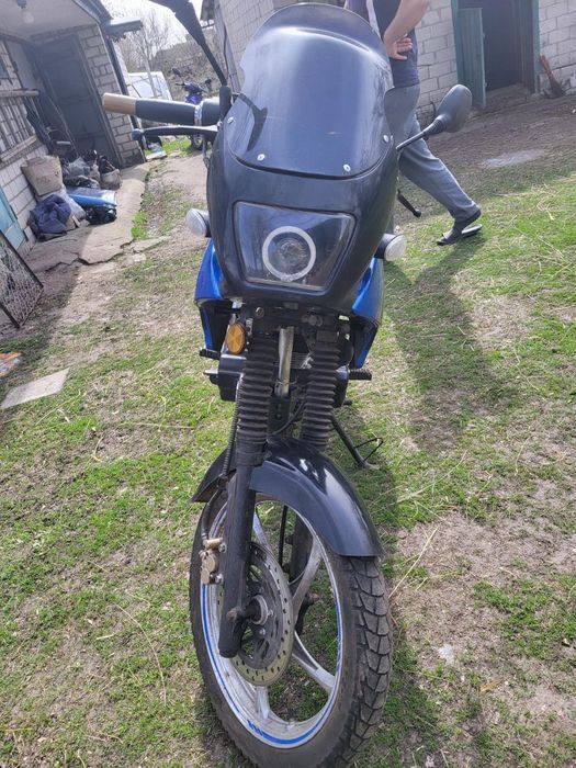 Продам мотоцикл Viper XT 200