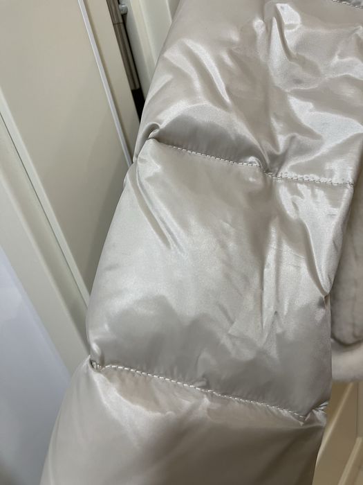 Пухова куртка з натуральним хутром