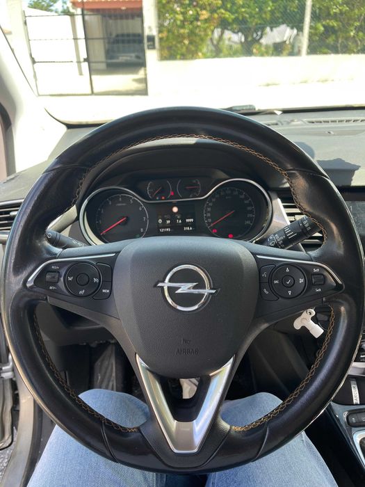 Opel Crossland X 110CV Caixa 6 Velocidades!