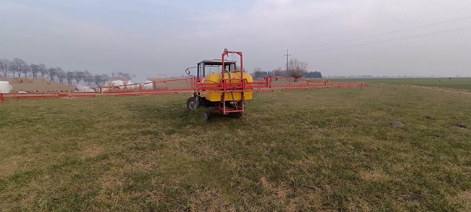 Lance pilmeta 12 metrów