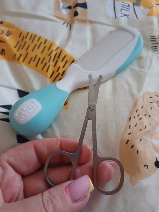 Расчёска Chicco для вашего малыша, в подарок детские ножницы