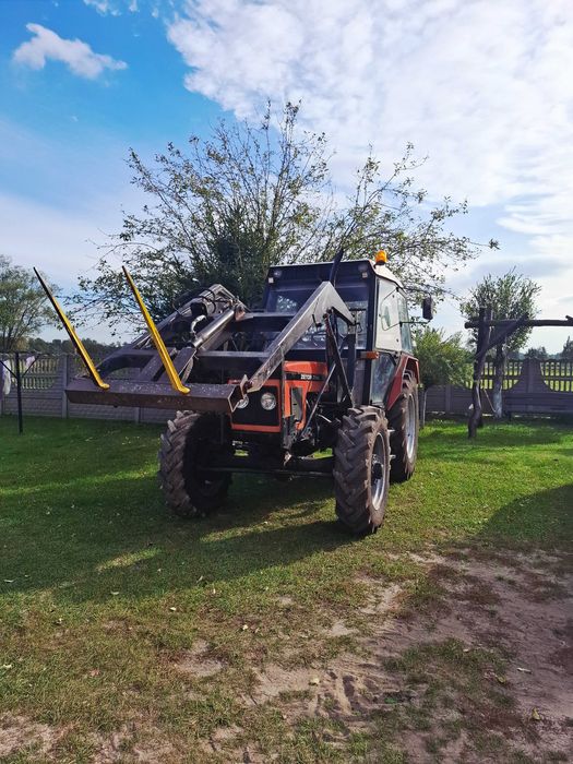 Ciągnik Zetor 7745 z 1991 r. o mocy 86 koni