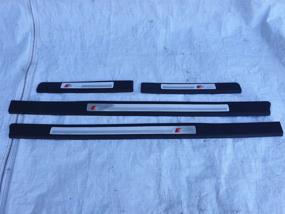 Audi A3 8P 5D Sportback Listwy nakładki S-line