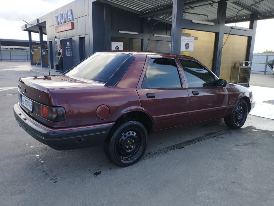 Продам Ford Sierra в хорошем состоянии