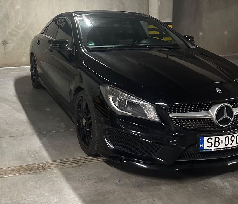 Mercedes-Benz CLA Mercedes-Benz AMG Line