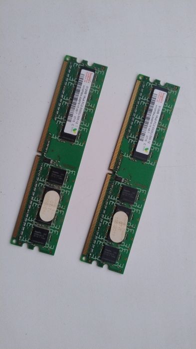 Оперативна пам'ять hynix  512мб DDR2 2Rx8 2шт