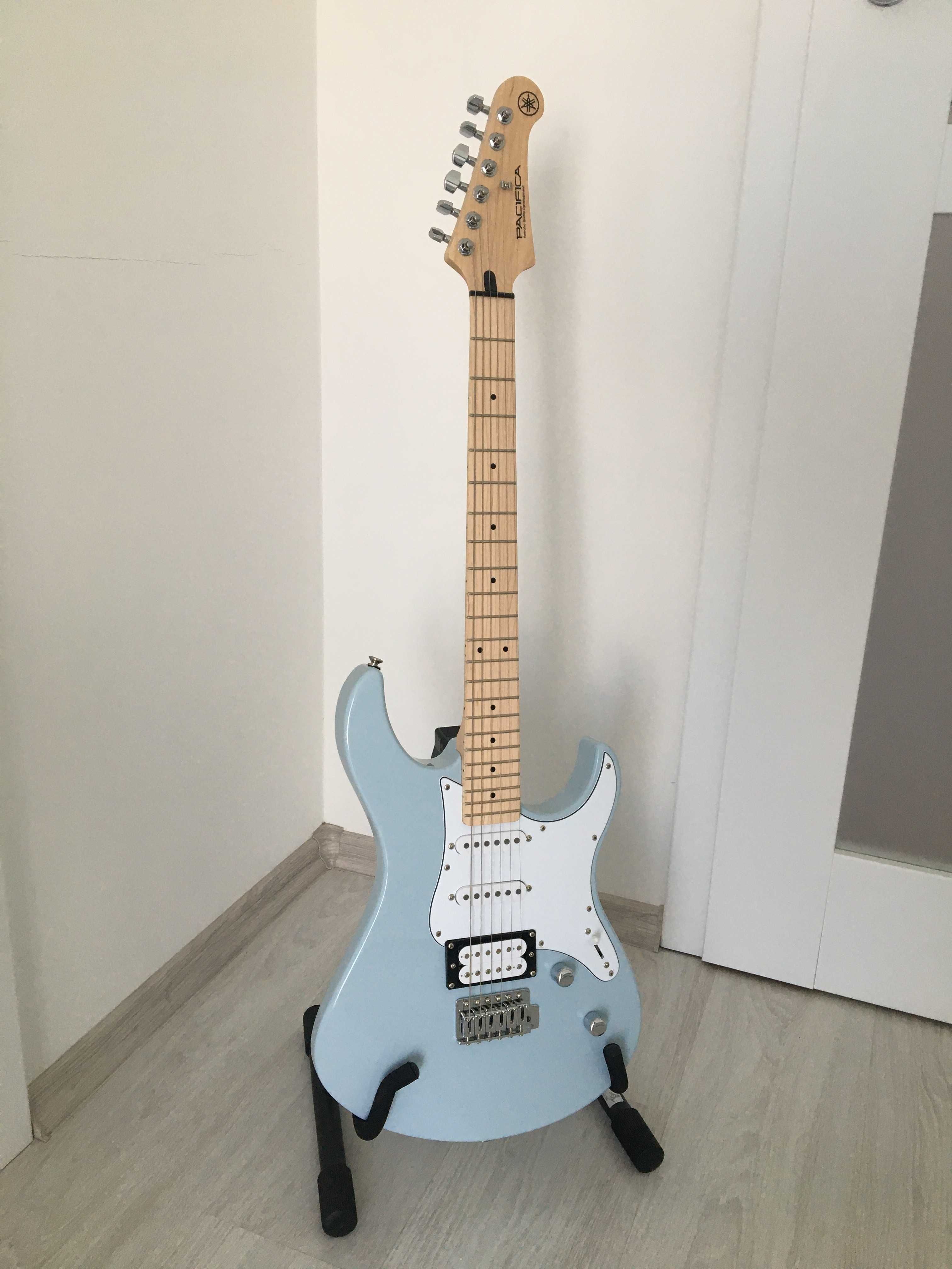 Gitara Yamaha Pacifica 112VM Ice Blue + statyw