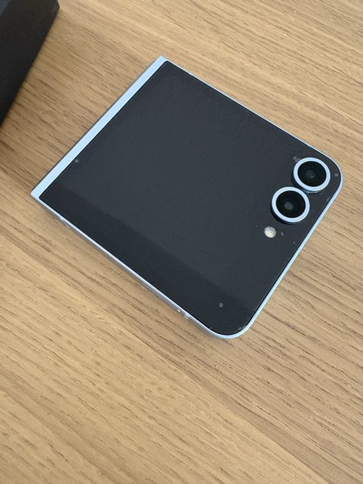 Samsung zflip 6 12/256 gb