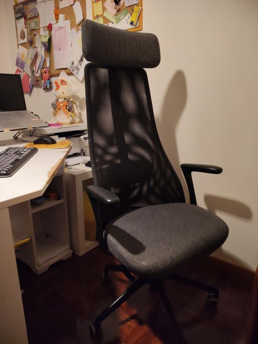 Cadeira de Escritório IKEA MARKUS - Malha Preta - Semi-Nova!