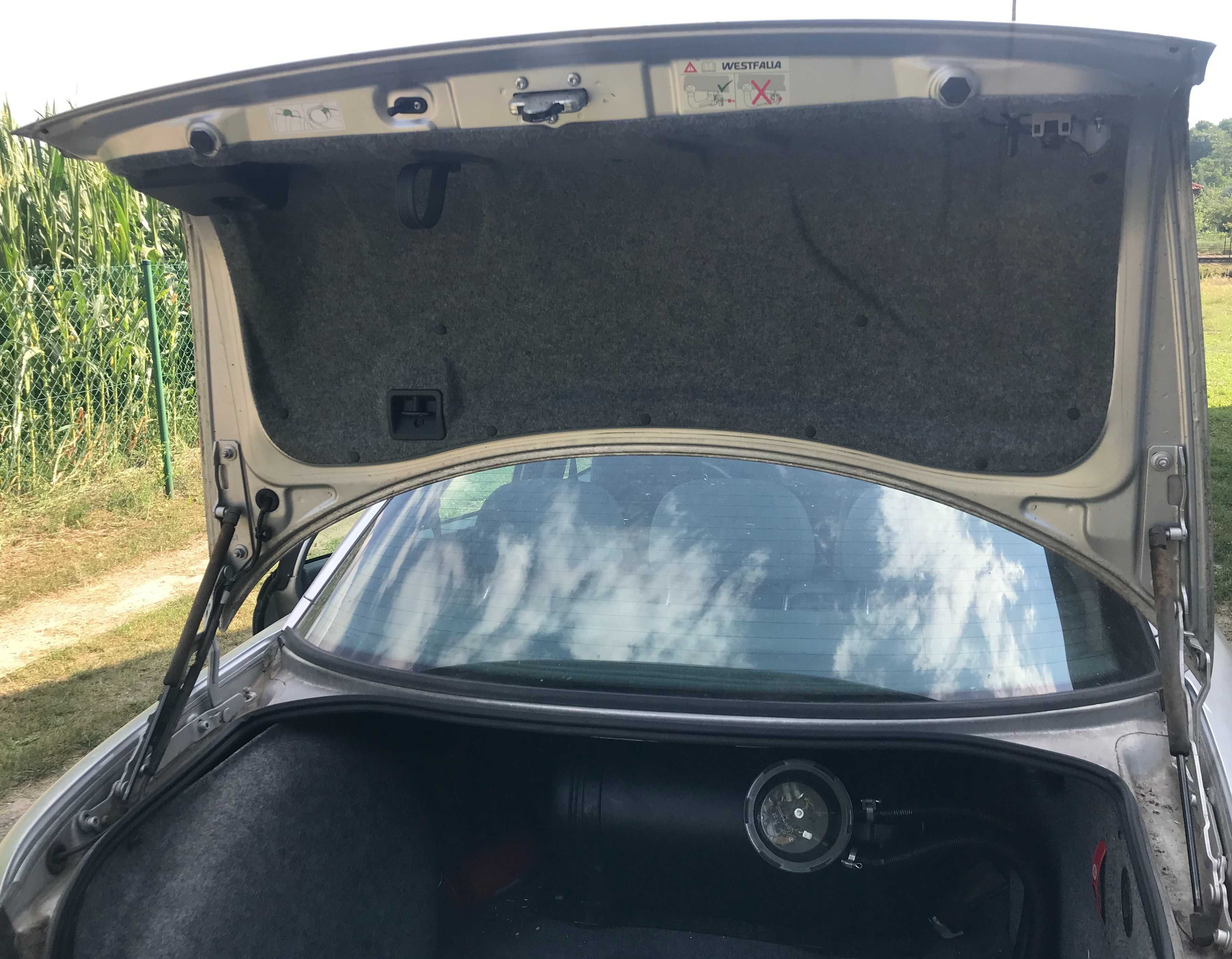 Tylna tył klapa bagażnika sedan Opel Omega B FL LIFT, C ,  Z147