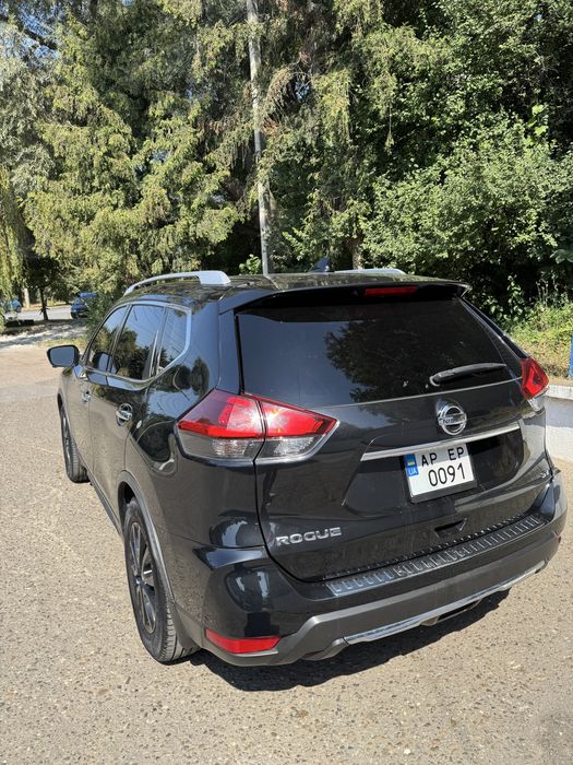 Продам Nissan Rogue SV