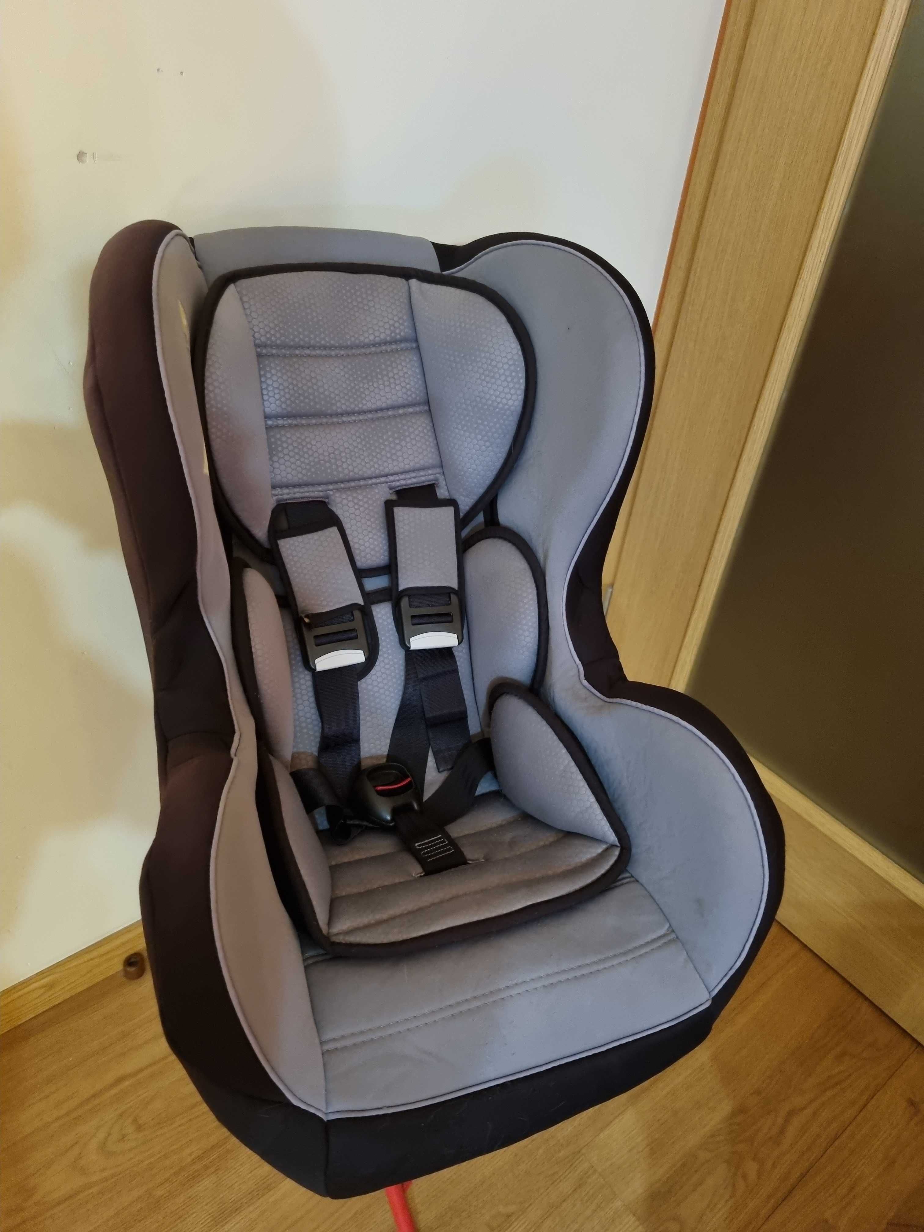 Cadeira auto (9-18 KG)