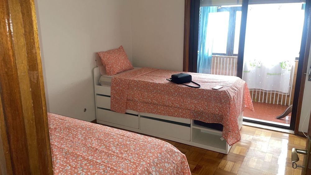 Quarto partilhado , Porto
