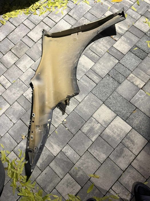 Citroen C4 Grand Picasso ii błotnik prawy przód KDKD