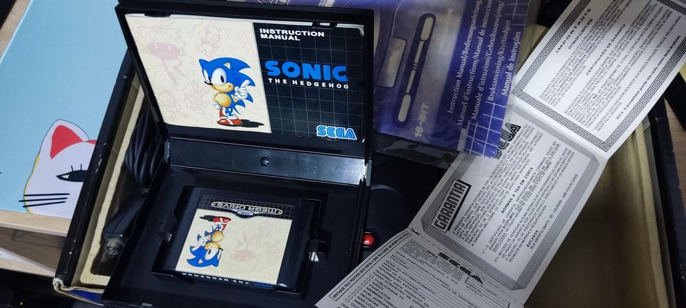 Megadrive 2 en caixa completa com Sonic