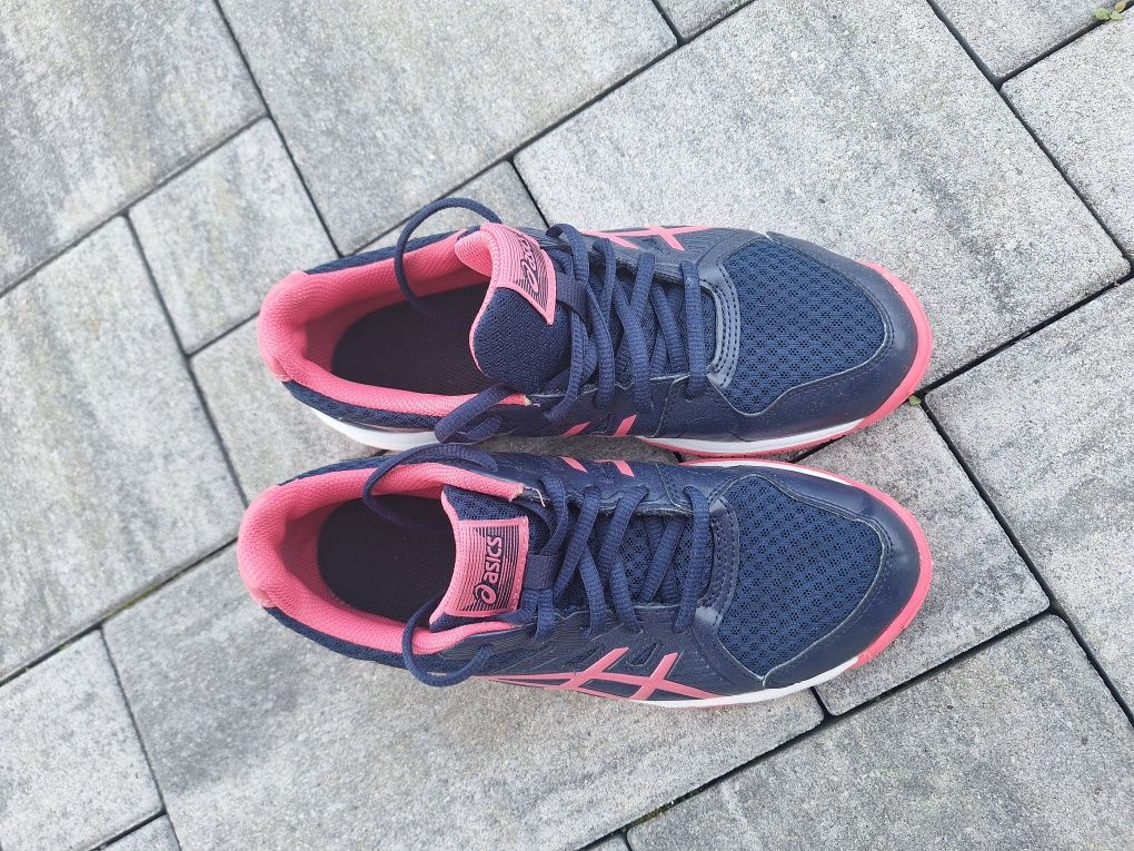 Super buty asics