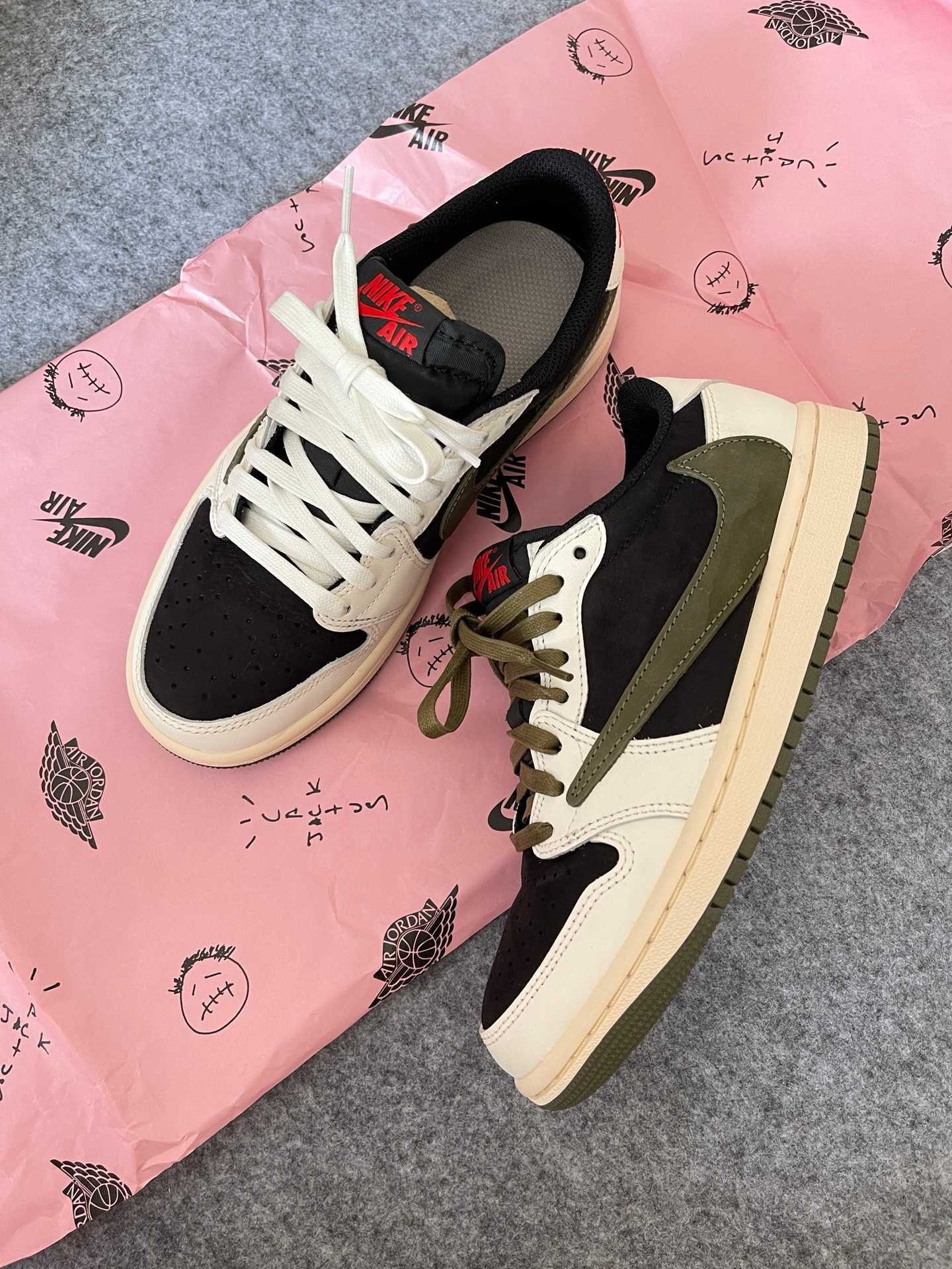 Jordan 1 Retro Low OG SP Travis Scott Olive R.42